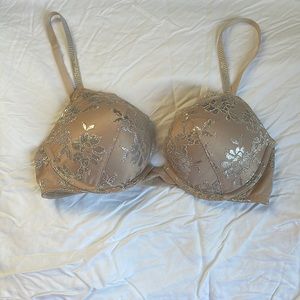 Victoria secret push up bra 32 D